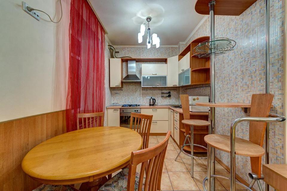 Apartments On Shota Rustaveli Киев Экстерьер фото